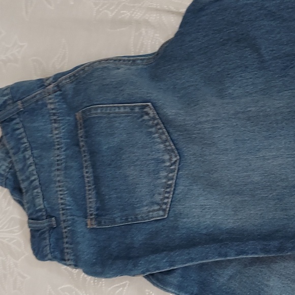 NWOT Venus Relaxed Fit Jeans (8) - Picture 5 of 5